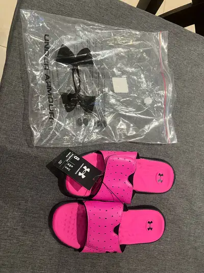 women’s sandals , View more