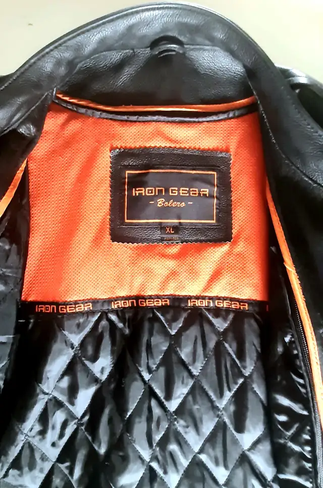 Mens XL Motorcycle Leather Jacket in Men's in Edmonton - Image 4