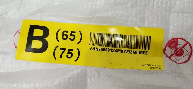 ORIGINAL LG TV LEGS 65  $80.00 in Video & TV Accessories in Markham / York Region - Image 4