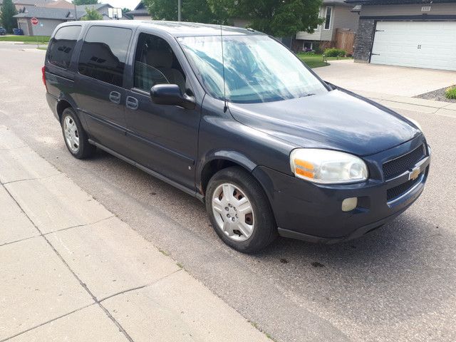 2009 Chevrolet Uplander in Cars & Trucks in Saskatoon - Image 3