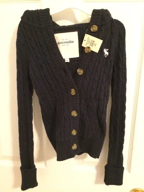 Girl's Abercrombie Sweater-Small / AE Jeans +  Shorts (0, 00)63234604191873122