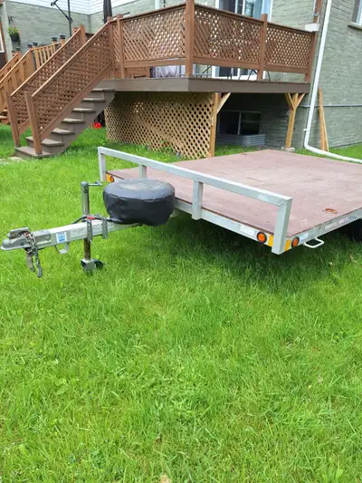 For sale aluminum trailer 7X9 in very good condition can load too ATV's on the side or a side by sid...