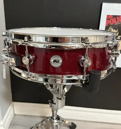 DW Drums: Collector’s Snare with Stand, View more