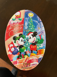 Mickey Mouse Christmas Pin Set.