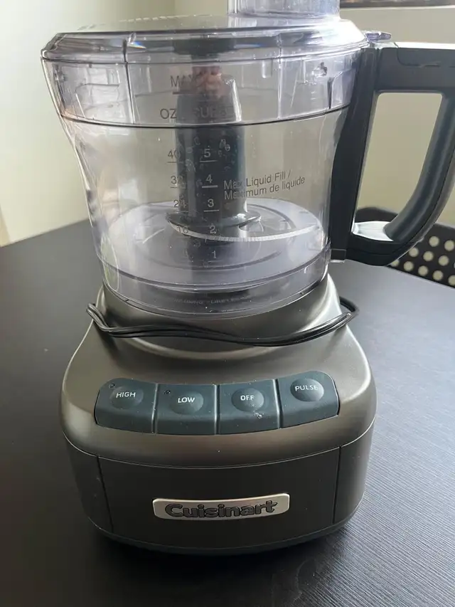 cusinart food processor  in Processors, Blenders & Juicers in Cambridge - Image 2
