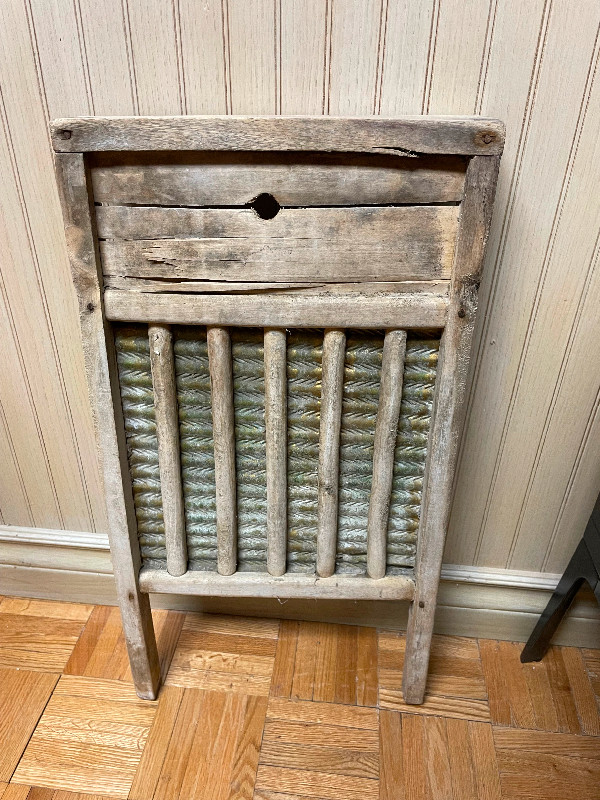 Early 1900’s Wood Washboard in Arts & Collectibles in Kitchener / Waterloo