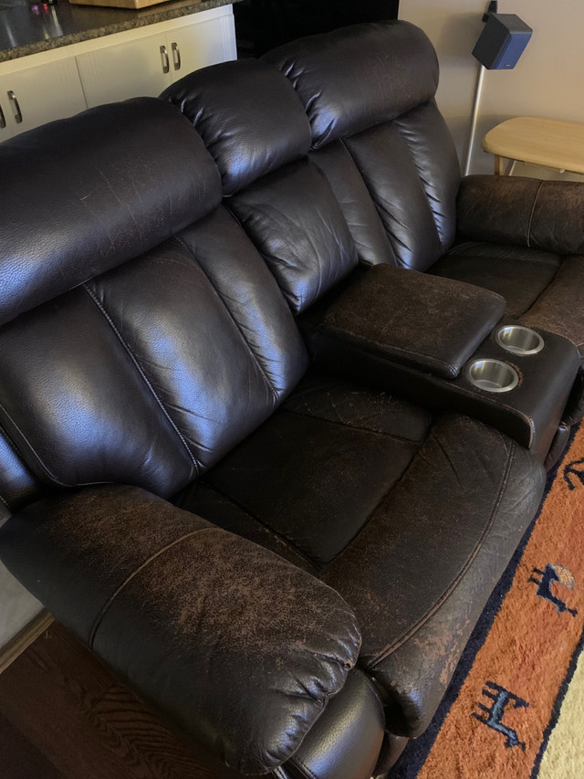 Leather recliner 3 seater in Chairs & Recliners in La Ronge