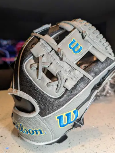 NEW Wilson A2000 Grey/Black 1786 11.5", View more