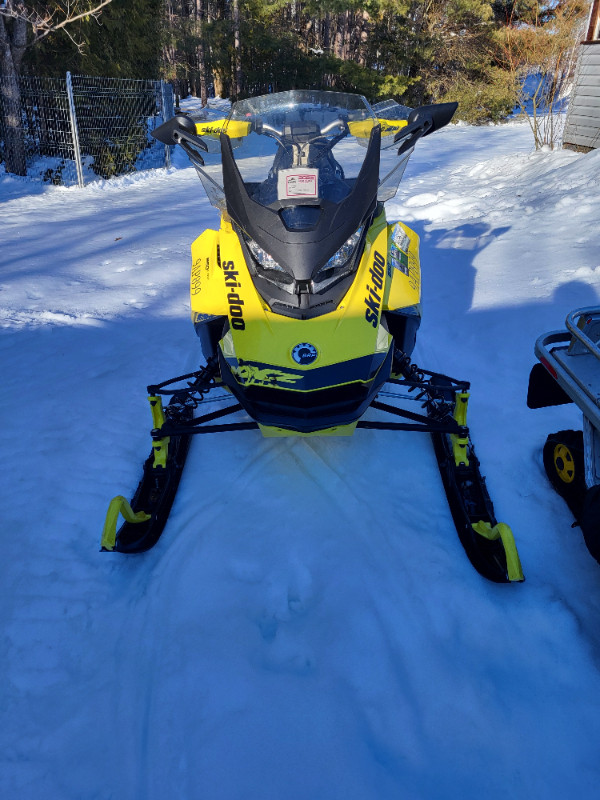 Ski-doo 850 x in Other in Muskoka - Image 4