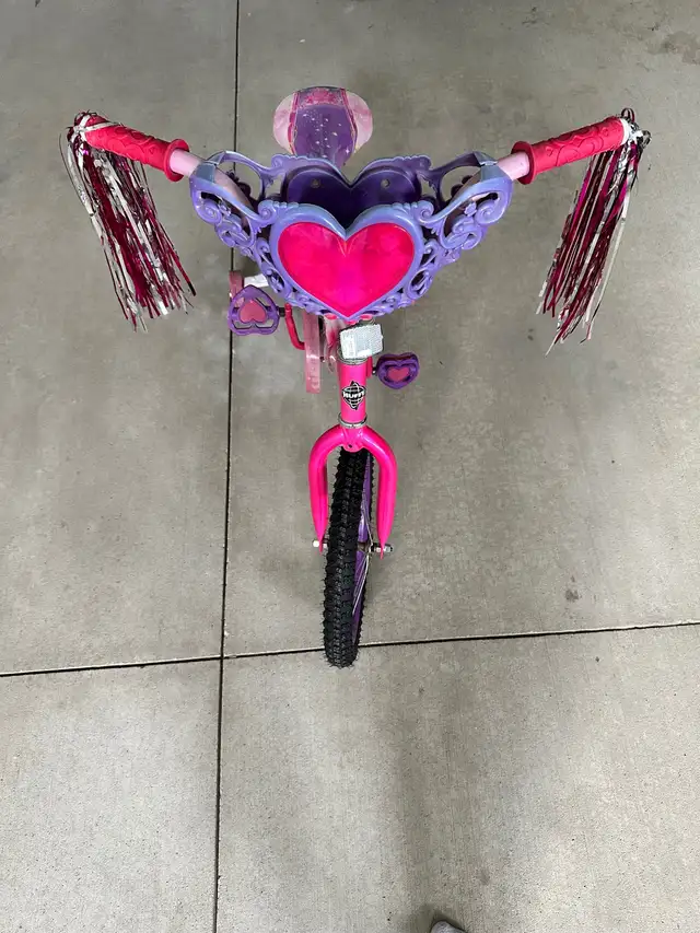 Girls bike - 12 inches in Kids in London - Image 2