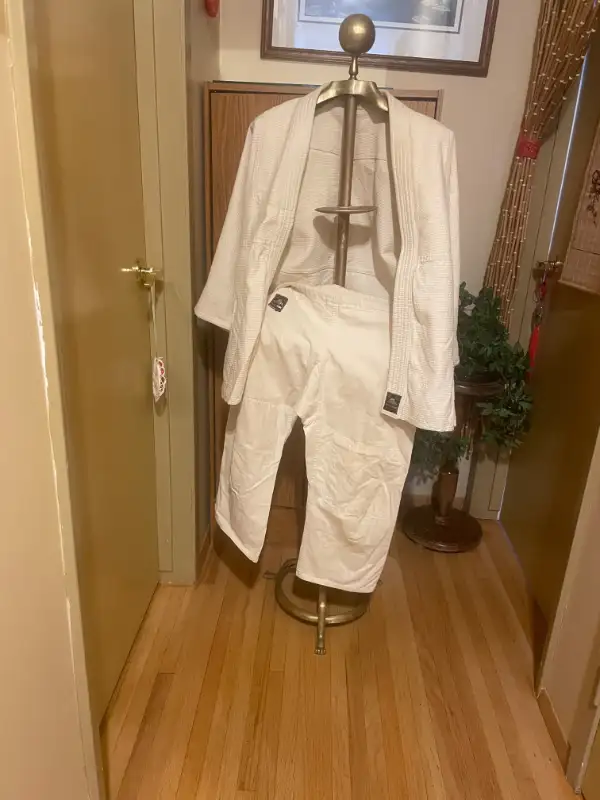 **Uniforms, Gi, Scrubs, Medical, Baker's,Painter.s, Gi ** in Other in Calgary - Image 3