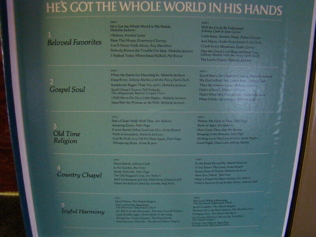 He's got the whole world in his Hands vinyl album box set in CDs, DVDs & Blu-ray in North Bay - Image 3