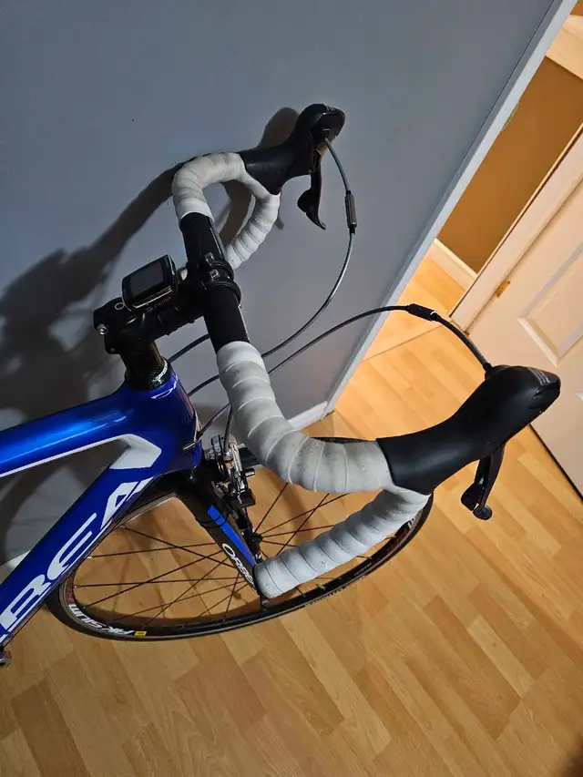 Orbea Onix road bike in Road in City of Toronto - Image 11