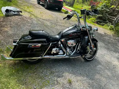 Mint condition 2012 road king . Done up in Vicala style. No issues runs perfect, low km 20300, never...