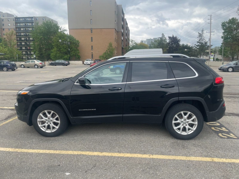 2017 Jeep Cherokee low km Cars & Trucks Markham / York Region Kijiji