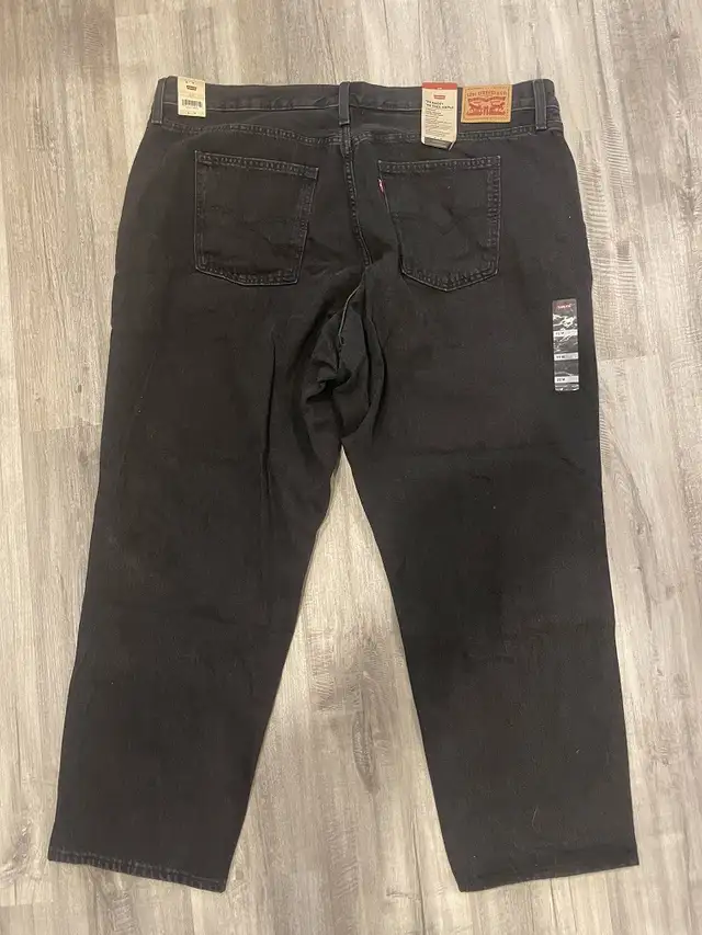 *NWT (Reg. $100)* Levi's Women's 94 Baggy Jeans (Sz 22W) in Women's - Bottoms in Markham / York Region - Image 8
