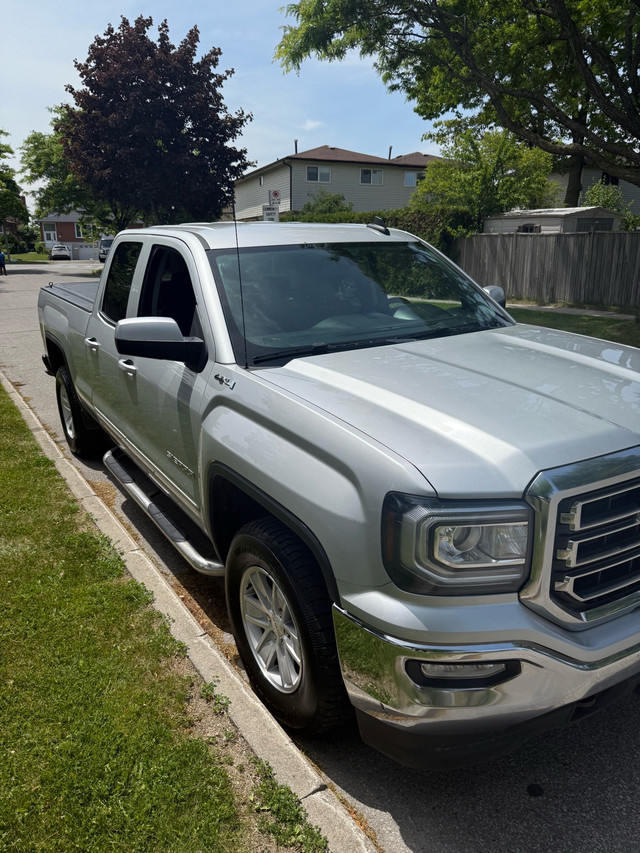 2016 GMC SIERRA SLE 4x4 CREW CAB FOR SALE in Cars & Trucks in City of Toronto - Image 2