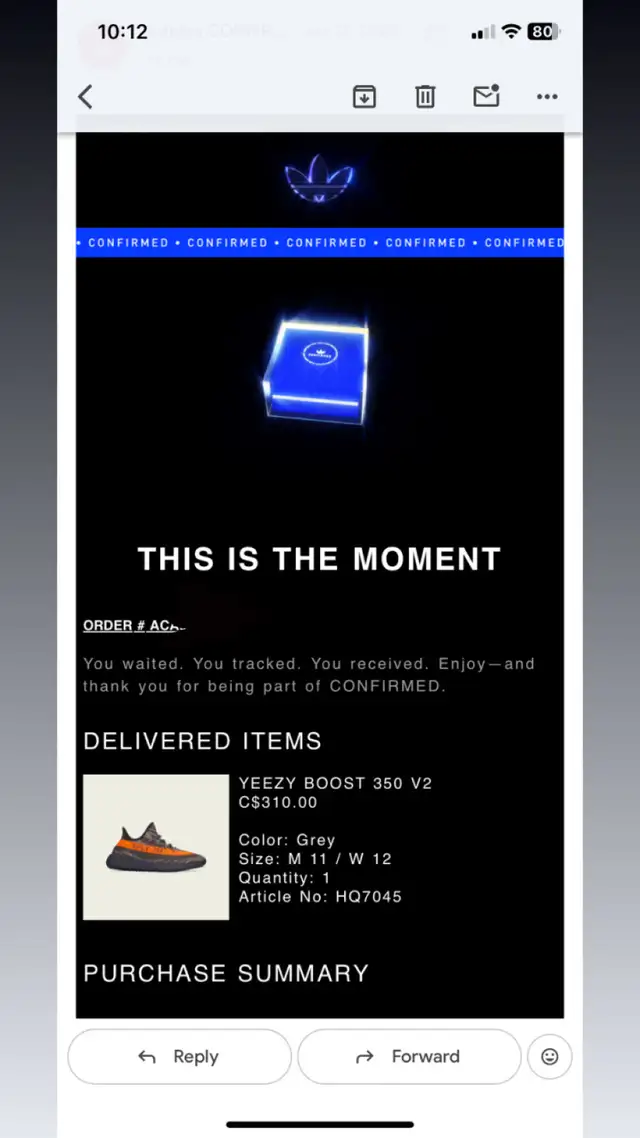 Adidas Yeezy Boost 350 V2 Carbon Beluga Size 11 in Men's Shoes in Oshawa / Durham Region - Image 4