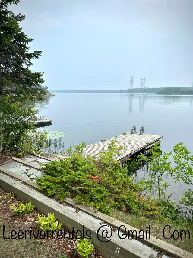 Waterfront Cottage - Lee River in Manitoba in Canada - Image 2