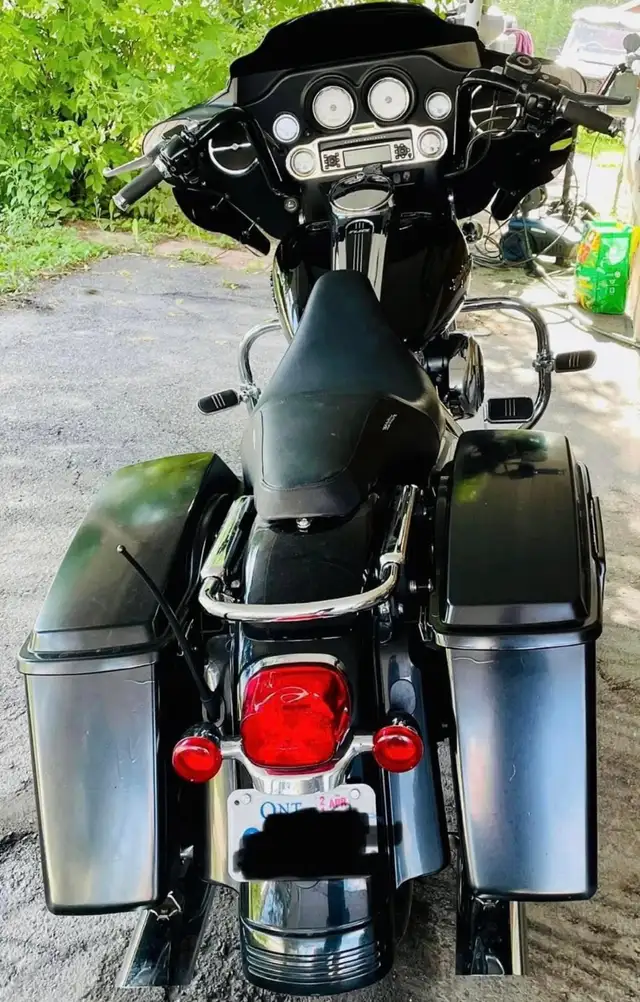Harley Street Glide in Street, Cruisers & Choppers in Timmins - Image 4