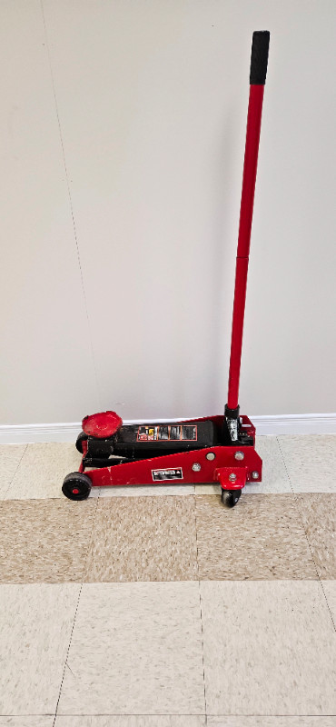 Hydraulic Jack in Other in Norfolk County