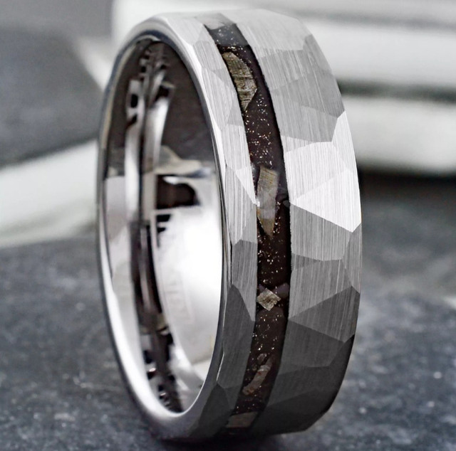 New mens Tungsten ring in Jewellery & Watches in Chatham-Kent - Image 2