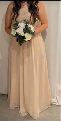 PROM/ BRIDESMAID DRESS FOR SALE