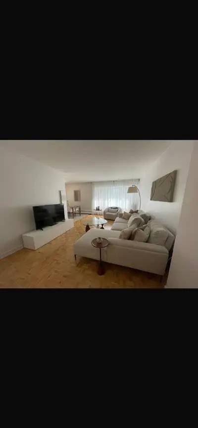 Transfert de bail 4-1/2  1747$ Centre ville- Downtown