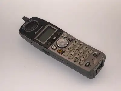 Panasonic KX-TGA542CM phone & cradle, View more