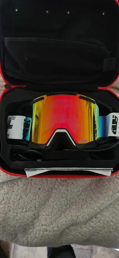 Mountain labs 2way brand new $130 509 app used fan and hested lens magnetic lens goggles brand new w...