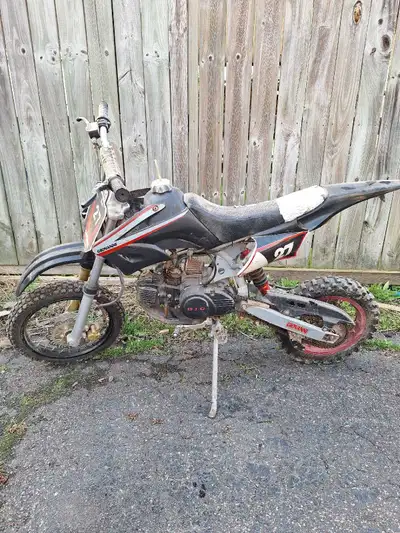 2008 giovanni dirtbike does not run good for part or to fix. Bike is as is and no parts have been ta...