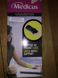 Support de poignet lacé/lace wrist support medicus