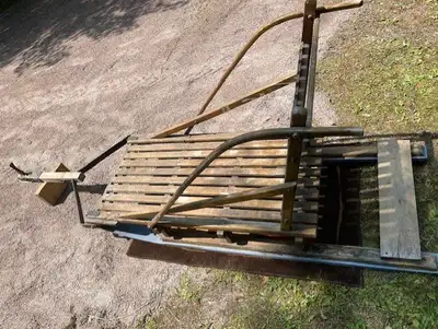 Traineau en bois de 64 pouces avec ski en téflon, View more