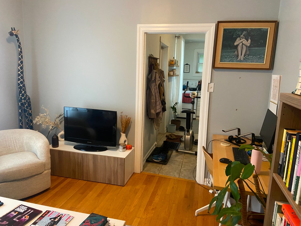 Quaint 1 bedroom for Dec 1st in Hintonburg Ottawa at $1700/mth 3