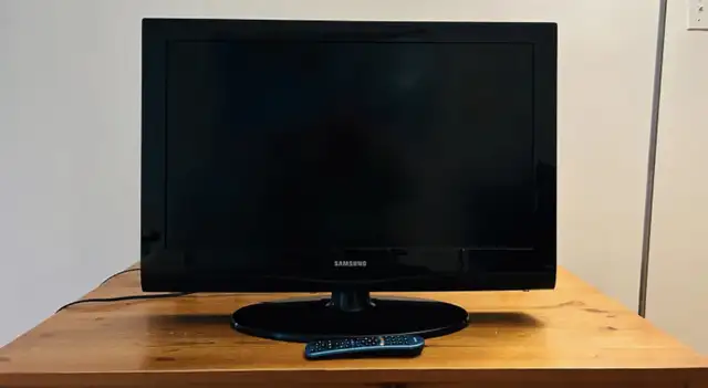 SAMSUNG TV in TVs in City of Montréal - Image 3