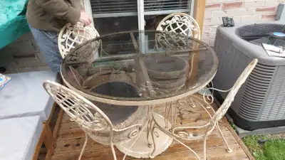 Hauser Vintage Outdoor Patio Set, View more