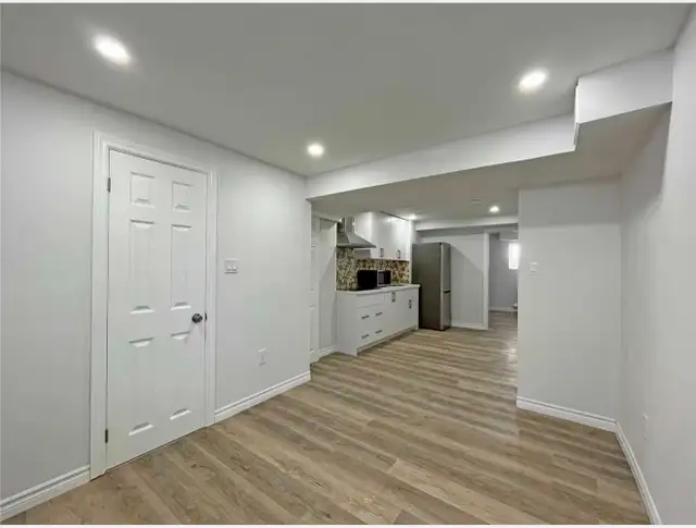 1 Bedroom basement in Pickering in Long Term Rentals in City of Toronto - Image 7