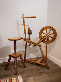 Antique Spinning wheel Spindle Spool Spinning Wheel