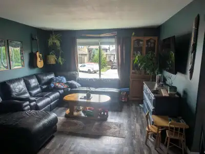 Two cozy, fully furnished rooms available in a spacious and comfortable house located in a secure an...