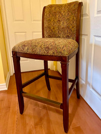 Highs quality Bombay Company Bar Stool Great Shape and comfy