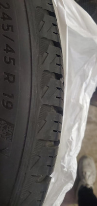 Winter Tire Michelin X-Ice Snow Like New 95%Tread Left For Sale