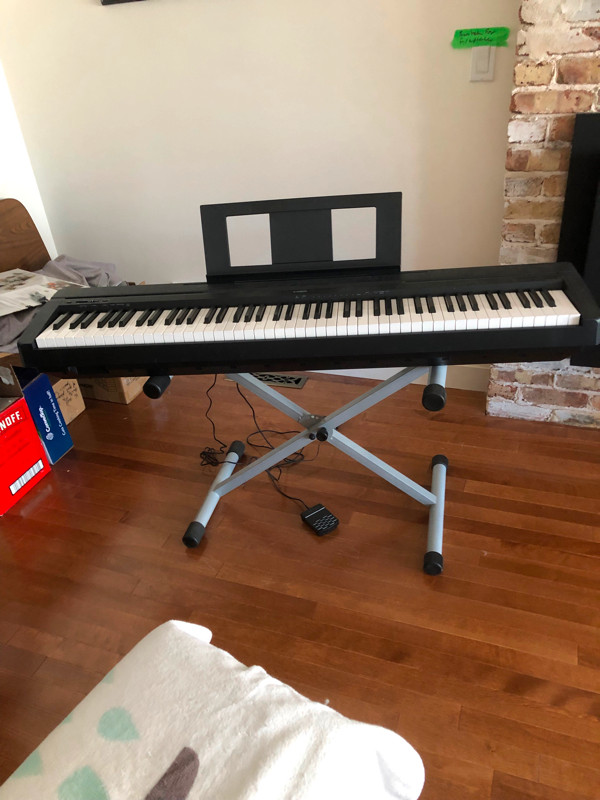 Yamaha 88 electric Keyboard. in Pianos & Keyboards in Calgary