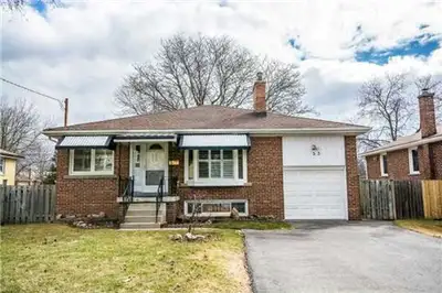Home for rent in Pickering village, Ajax