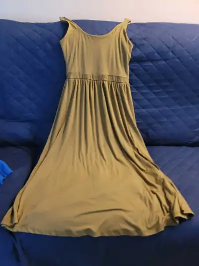 Green jumper, View more