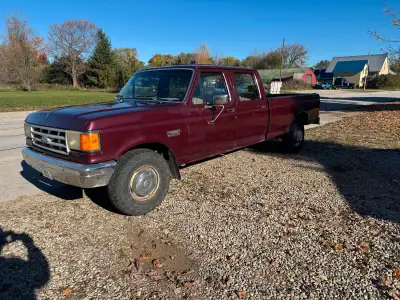 1990 Ford F350 custom. 7.3 International diesel, rear wheel drive. 238000 km and will go up. Lots of...