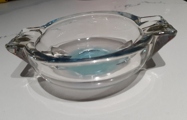 Vintage Circular Glass Ashtray in Other in Delta/Surrey/Langley - Image 3