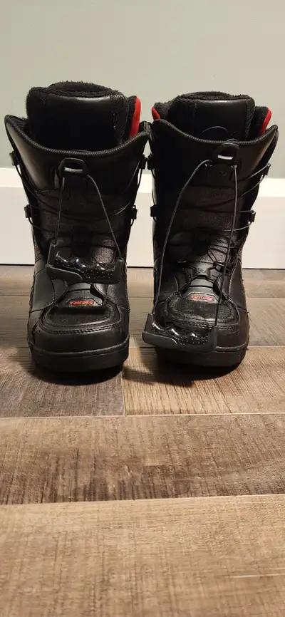 Men's Snowboard Boots - Size 9, View more
