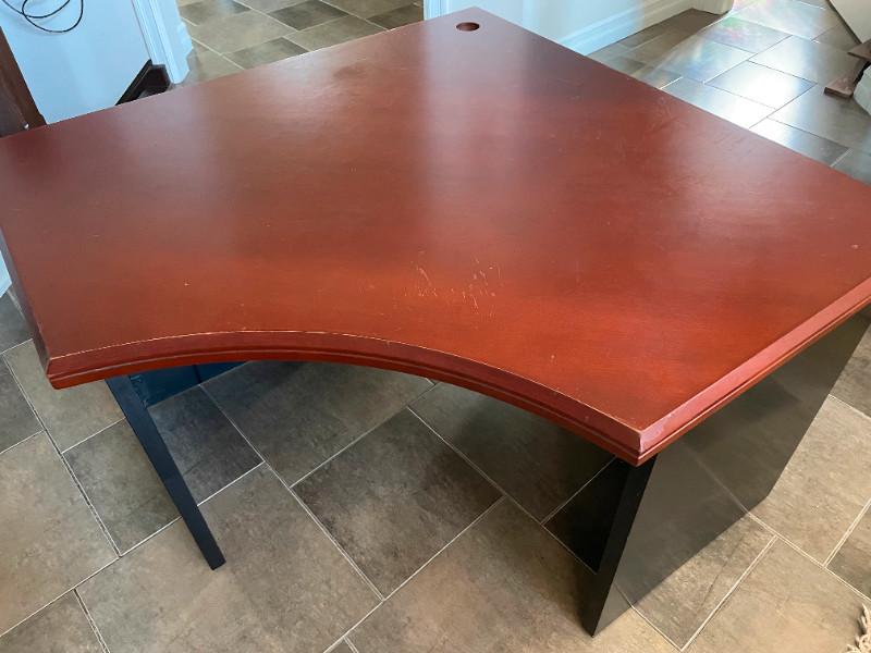 corner office desk computer table Desks London Kijiji