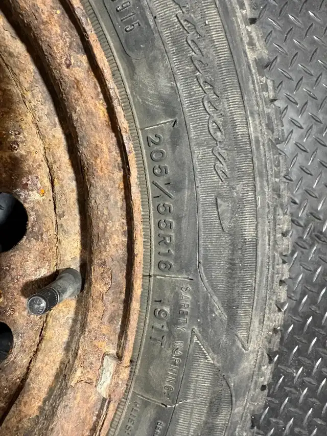 205/55 R16 - Honda civic winter tires - various thread levels in Tires & Rims in Ottawa - Image 6