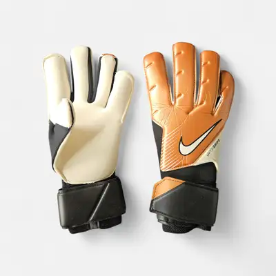 Nike VG3 Promo Goalkeeper Gloves Size 8, View more